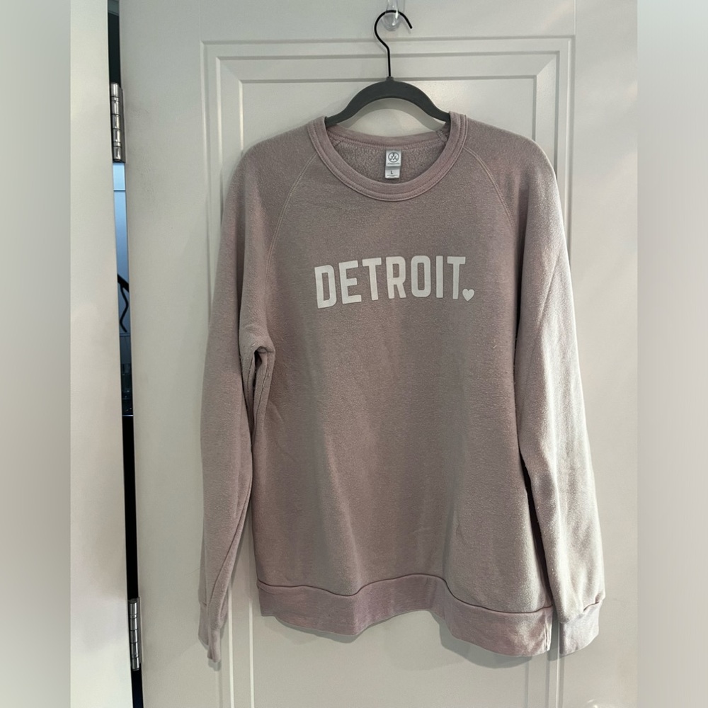 Women’s lounge top